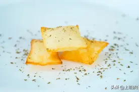 200块一份的油炸空气，一个土豆就能做，在家当米其林大厨图片