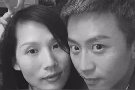 邓超同母异父的大姐，攒钱让他上大学，患癌后邓超拼命赚钱相救图片