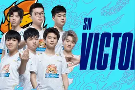 LOL：阿Bin化身那个男人，一局四次单杀，这一幕似曾相识？图片