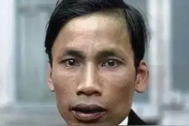 胡志明精通汉语，又痴迷中华文化，为何他上台后立即废除了汉字？图片