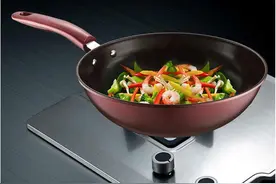 厨房有这三个锅具就够了，别的基本都是徒有其表，别再入坑了图片