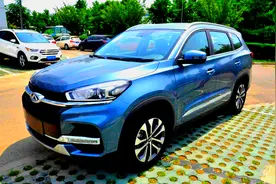 开惯了瑞虎8，再开本田CR-V，才发现国产车与合资车差距有多大图片