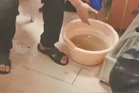 外面下大雨，屋里变池塘！哈尔滨东升家园这处地下室经常返水，物业回复太气人图片