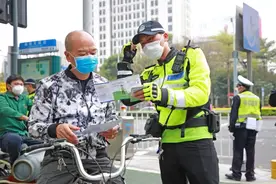 明确了！电动两/三轮车合法上路，必须做好3件事，涉及上牌、驾照图片