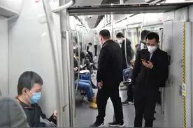 四条地铁线明起缩短间隔，6号线首开越行大站快车图片