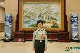 蔡红霞代表：让军人依法优先出行政策更有效落地图片