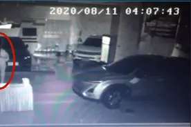 盗车藏一人高茂密草丛 烈日下民警持续追赃5小时找回图片