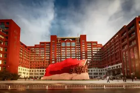 专本科学生对自己专业学校不满意？来学新媒体运营！做人大校友！做好职业规划，轻松就业。图片