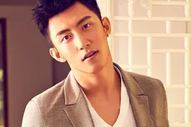 郭美美是黄景瑜前女友？女方自称手握亲密照，怒斥对方曾吃软饭图片