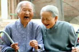 俗语：人老两年坎，是哪两年？该如何去迈？图片