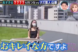 混血美女拥有“全日本最长舌头”拍吻戏时超尴尬图片