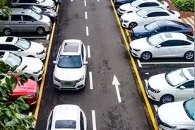 深圳车牌过户转让（夫妻、兄弟、父子之间粤B车牌转让可以吗？）图片