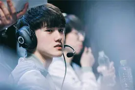 少年正追风！阿水王者回来：电竞绝不是一场游戏一场梦图片