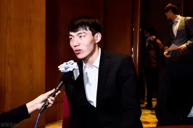 吴前的故事：被称为中国库里，放弃富二代盼冠军，打球干净球品好图片