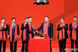 靠卖小鱼一年销售12亿，成功都来自不断的努力图片