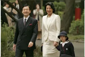 日本皇后穿什么出席女儿的开学典礼和毕业典礼？妈妈们快来学学图片
