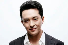 甘肃出帅哥 宁夏出美男 16位西北男星 个个英俊潇洒 都是演艺圈的清流图片