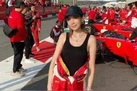 林志颖真有眼光娶到陈若仪，172的身高，把赛车服穿出火辣气质图片
