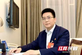 以饱满精神在“三点一线”中履好职︱省第十二次党代会会风会纪观察图片