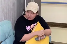 东北210斤女子受邀参加闺蜜婚礼，为做漂亮伴娘，她“切胃减重”图片