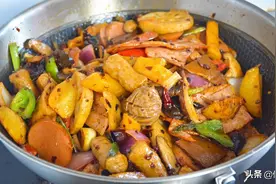 这才是麻辣香锅的家常做法，50元做一大锅，上桌老公直点赞图片