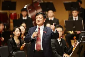 郑强教授坦言，儿子“没出息“竟然被学校开除，教育有多难图片