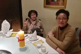 30岁保姆因仰慕70岁雇主，不顾一切要跟雇主结婚生娃，如今怎样？图片