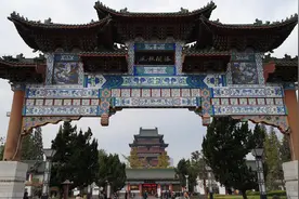 江西的滕王阁景区，旁边是赣江！视频封面