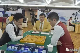 碧桂园杯“棋坛双子星”巅峰对决，王天一致命飞刀冷杀郑惟桐图片
