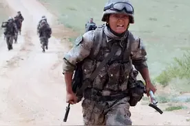 武装五公里，17分33秒！解放军步兵究竟有多野？图片