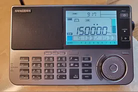 选山进909X2，还是德生PL990收音机？请看老外对比评测图片