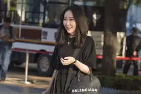 时尚穿搭20200512，修身显瘦的版型勾勒出身段的优美图片