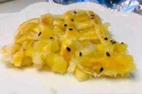 不用和面，教你在家做懒人版的苹果派，香甜酥脆，一上桌就被抢光图片