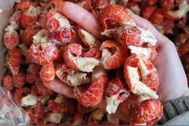 小龙虾32元一斤，满是肉的龙虾尾38元10斤，难道也有猫腻？图片