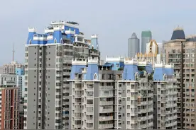 小区楼顶到底是大家共有，还是属于最上面一家私人的？视频封面