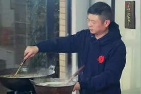火哥的菜：火哥教你炒火锅料，正宗四川麻辣火锅炒制过程全揭秘视频封面