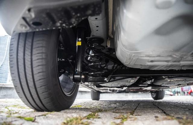 底盘/隔音/配置全面升级，自动挡8.18万起，全新一代飞度又要火了