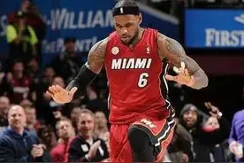 NBA联盟现役只有三位超级球星，哈登浓眉不是，字母哥差点意思图片