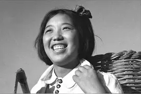 邢燕子的传奇人生：18岁到农村务农，后来成为中央委员图片