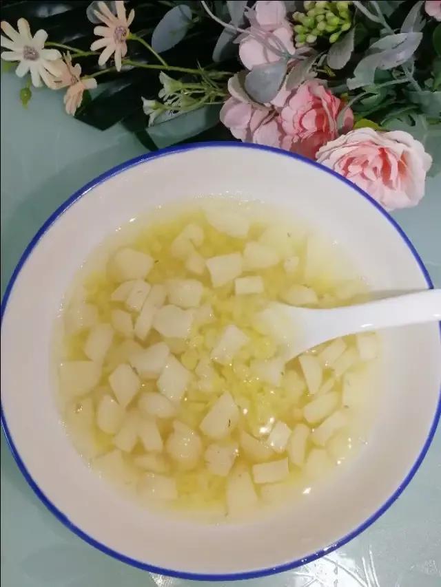 花胶炖清补凉 花胶炖清补凉汤的做法