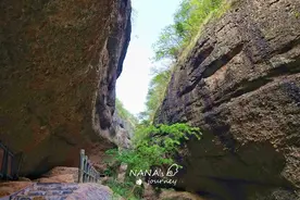 华东地区唯一的大裂谷，来这里体验刺激的探索旅程吧图片