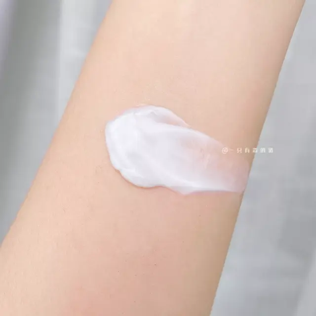 凡士林身体乳各个颜色的滋润效果