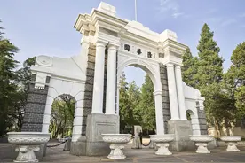 清华贫困生的树洞原文你读了吗，触动了无数人的泪腺图片