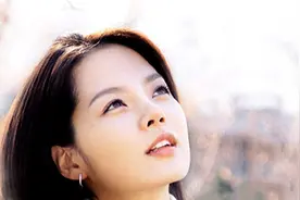 一部当年陪着妈妈熬夜追过的韩剧，连主题曲都那么治愈图片