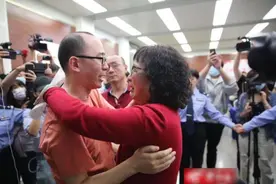 “打拐妈妈”李静芝：儿子是她找回的第30个孩子图片