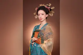 用自己不倒，换来万人倾倒；皮卡晨：我不是网红，我是打工人图片