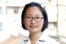 福建学霸黄亦陈高考687分勇夺省状元，拿到现金百万，实至又名归图片
