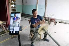 杭州临安手艺人火出海外，引千万国外网友围观，全网粉丝破千万图片