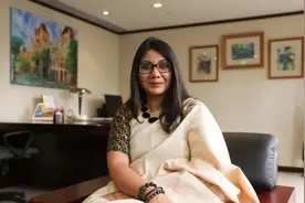 印度罕见向中方求援，看来是真顶不住了图片