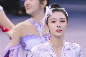 女子体操优美姿势欣赏图片